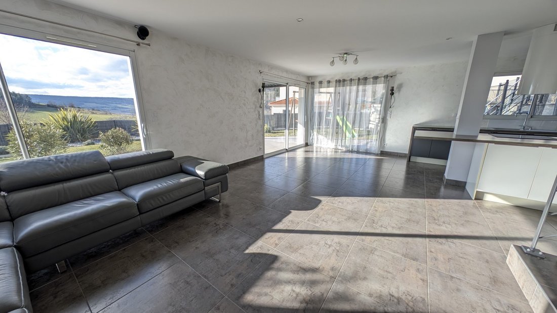 Villa in La Roche-Blanche, Auvergne-Rhône-Alpes, France 5 - 18077934