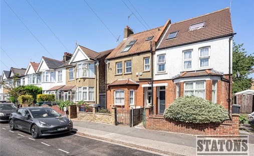 House in Barnet, England 1