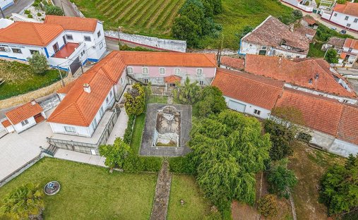 Finca in Carvoeira e Carmoes, Lisbon, Portugal 1