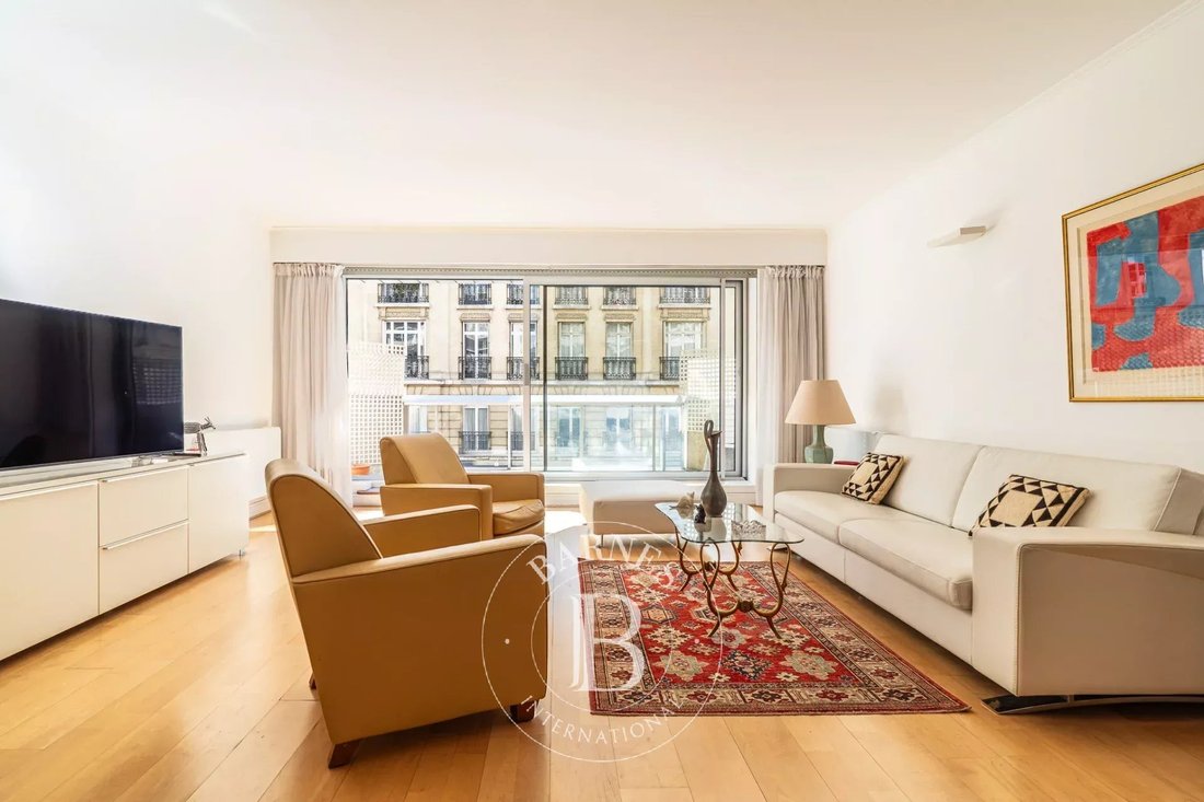 Apartment in Chaillot, Paris 16e Arrondissement, Paris 2 - 18073138