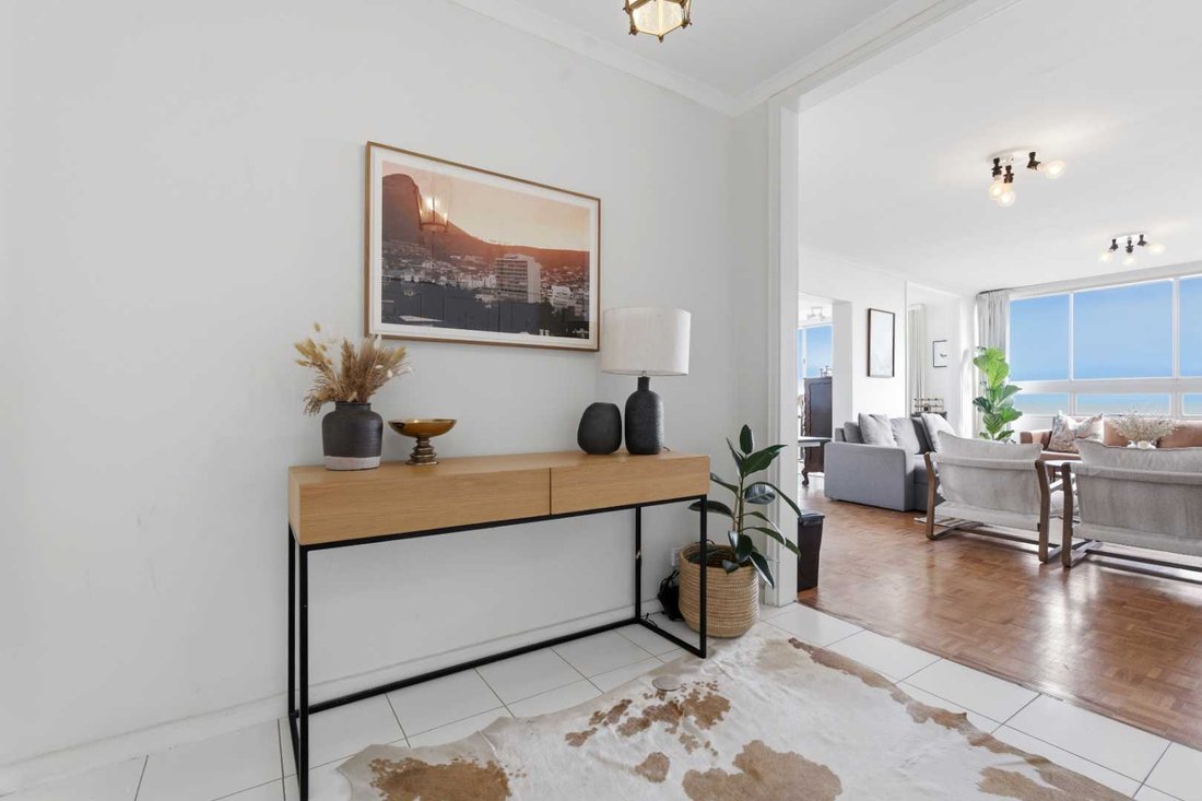 Apartment in City Centre, Cape Town, South Africa 4 - 18079073