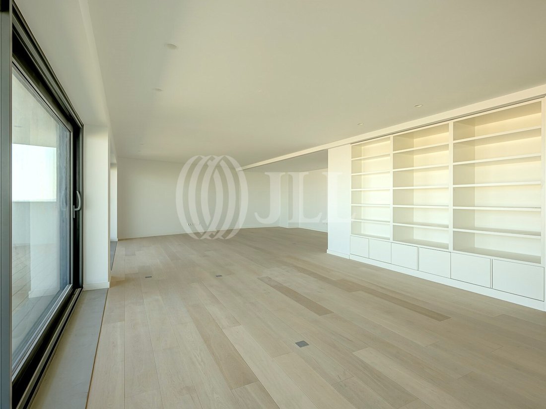 Apartment in Campolide, Lisbon, Portugal 5 - 18077558