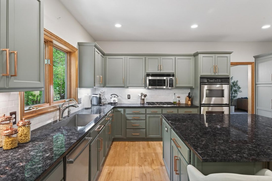 House in Plymouth, Minnesota, United States 4 - 18079701