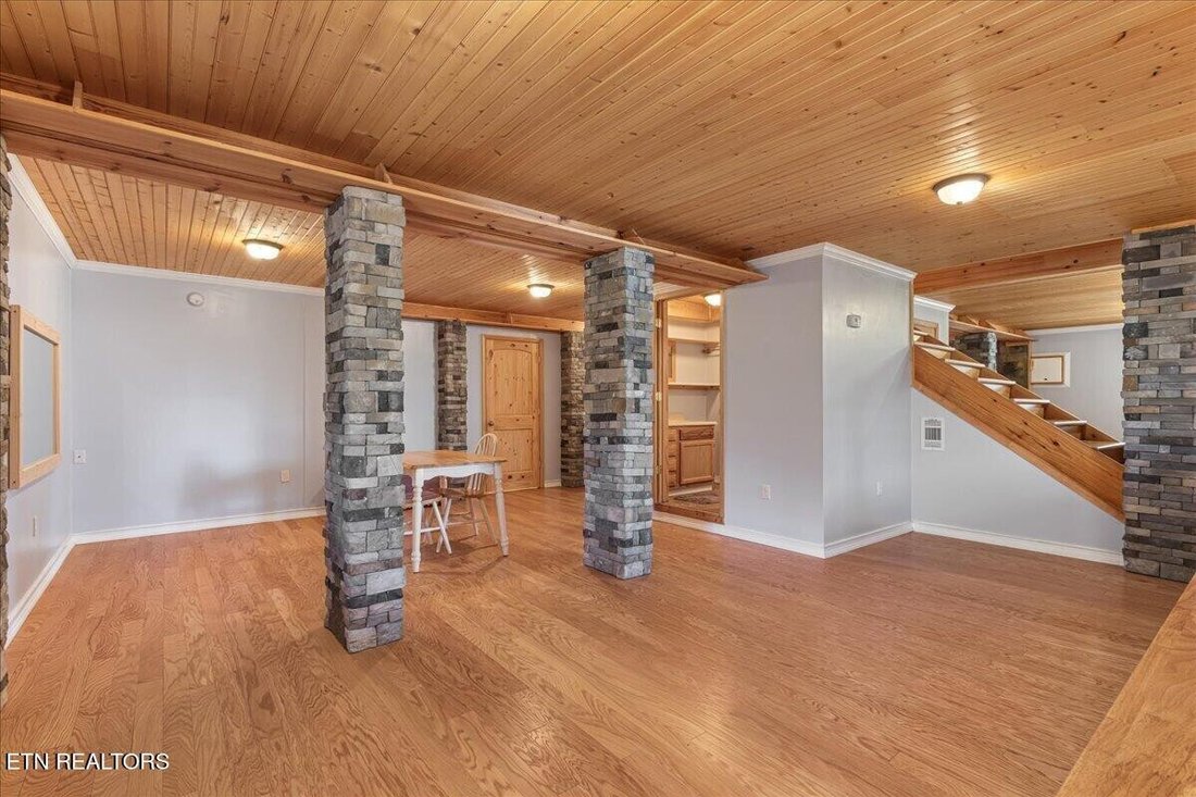 House in Tellico Plains, Tennessee, United States 4 - 18071782