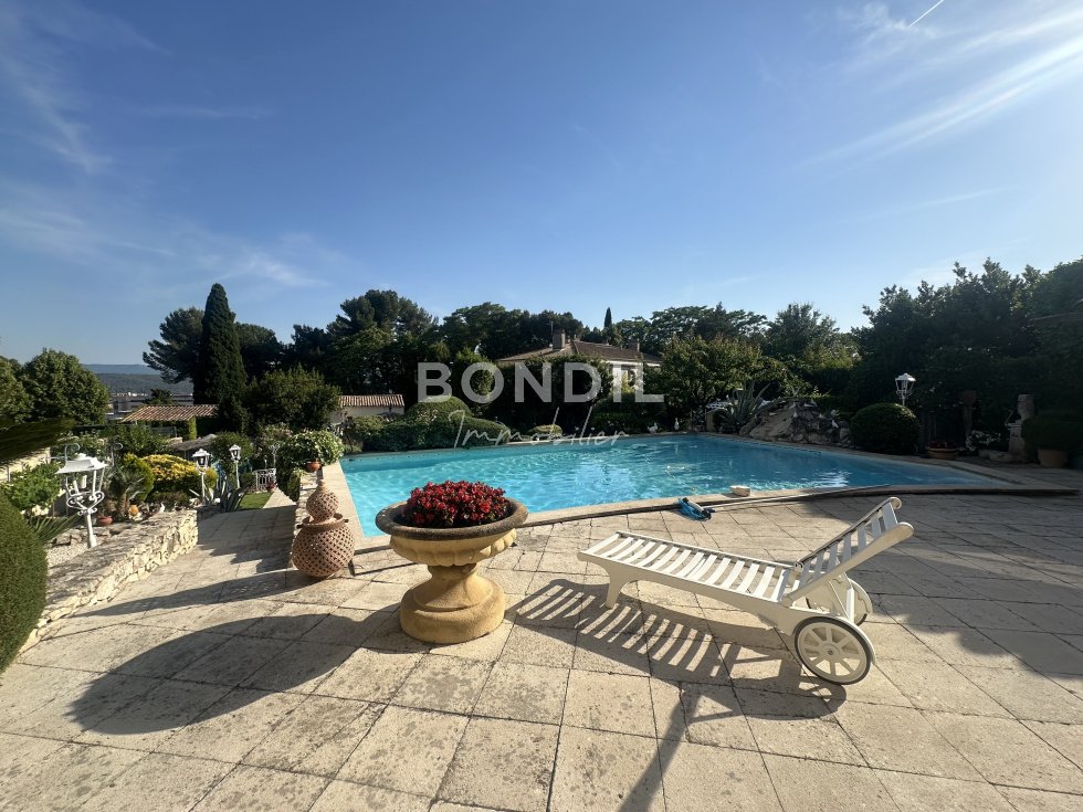 House in Granettes-Jauberte-Sainte Anne, Aix-en-Provence, France 5 - 16983321