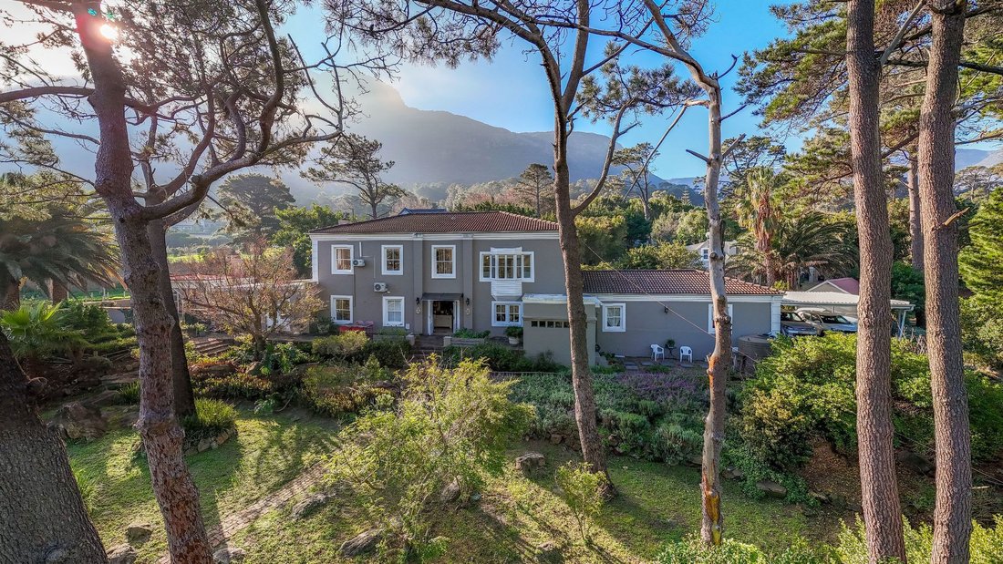 House in Pinelands, Southern Suburbs, Cape Town 4 - 18074492