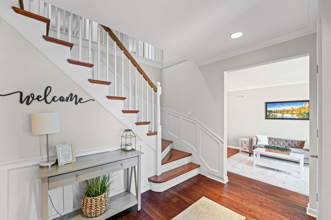 House in Arlington Heights, Illinois, United States 3 - 18076328