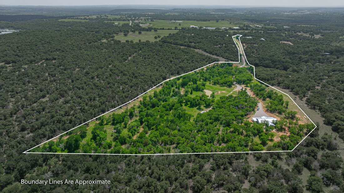 House in Santo, Texas, United States 1 - 17409413