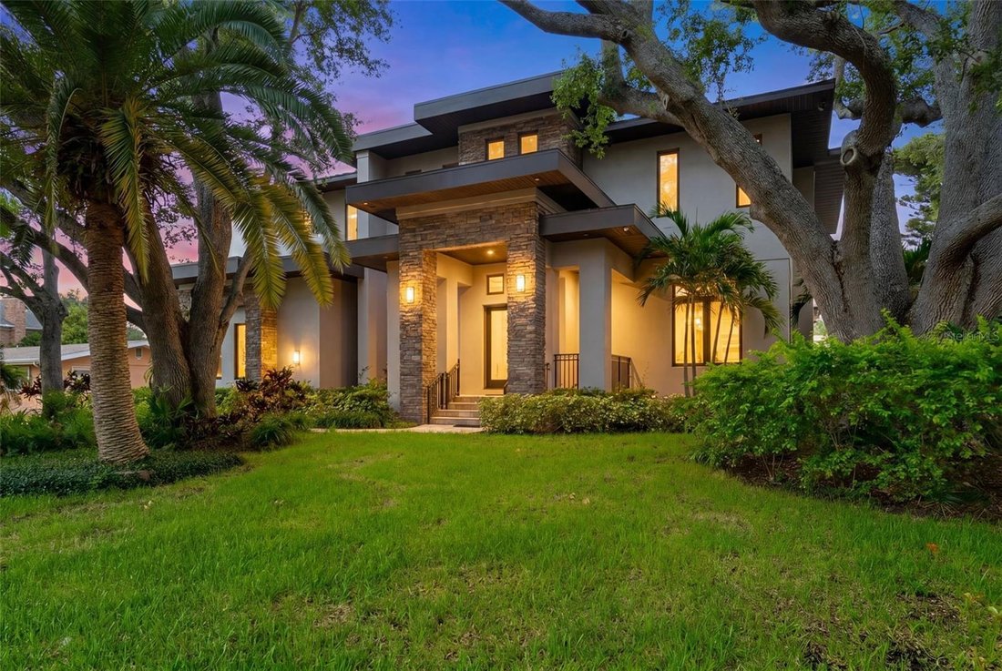 House in Tampa, Florida, United States 2 - 18079575