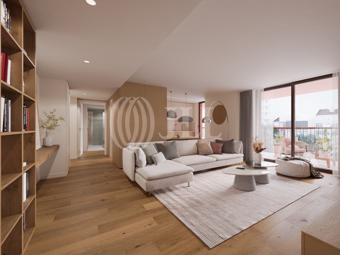 Apartment in Areeiro, Lisbon, Portugal 2 - 18077093