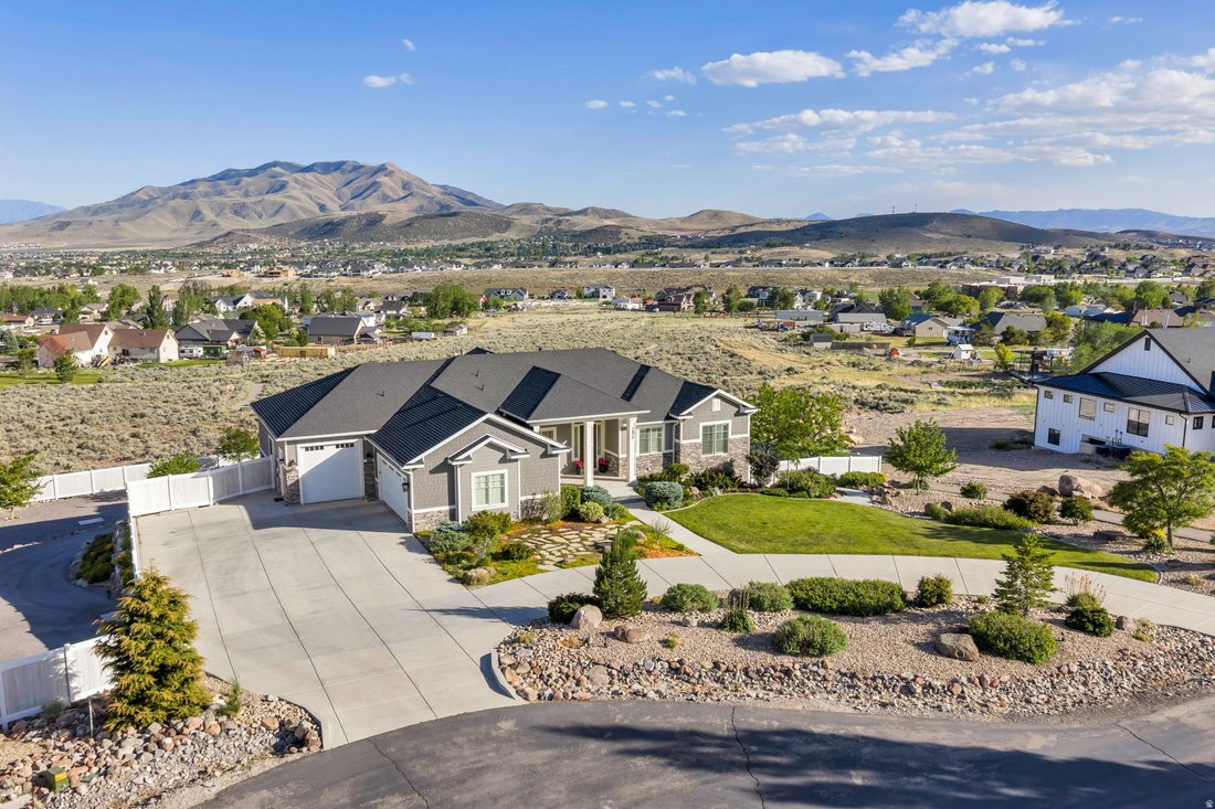 House in Eagle Mountain, Utah, United States 1 - 18076106