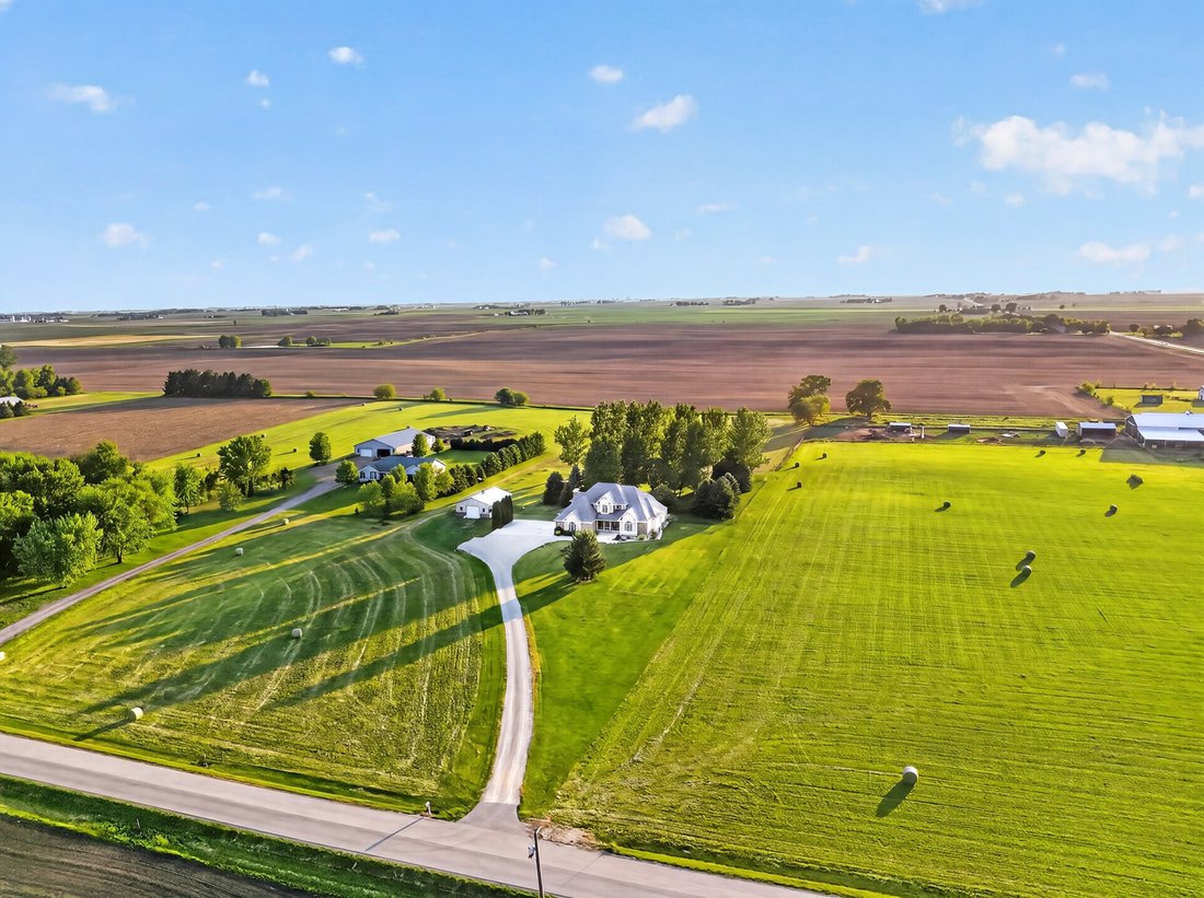 House in DeKalb, Illinois, United States 2 - 18076295
