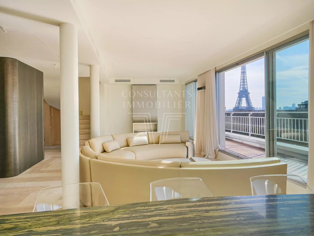 Apartment in Muette Nord, Paris 16e Arrondissement, Paris 2 - 18073279