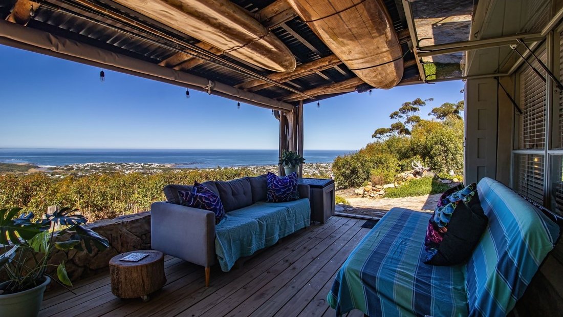 Estate in Onrus, Western Cape, South Africa 1 - 18073641