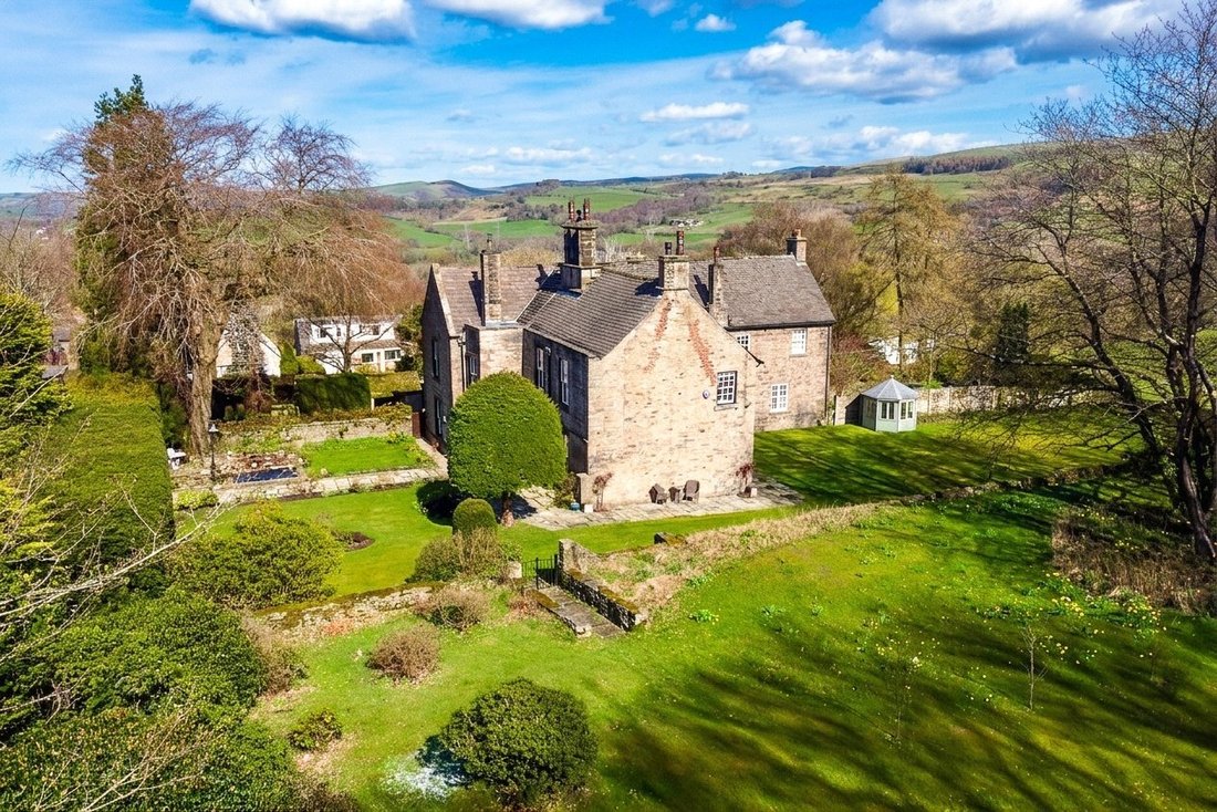 House in Furness Vale, Whaley Bridge, England 2 - 17537427