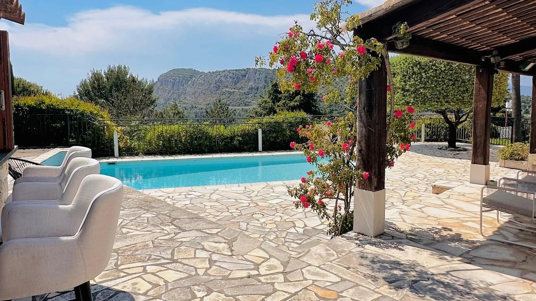 Villa in La Turbie, Provence-Alpes-Côte d'Azur, France 3 - 18073096