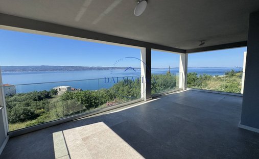 Apartment in Jesenice, Split-Dalmatia County, Croatia 1