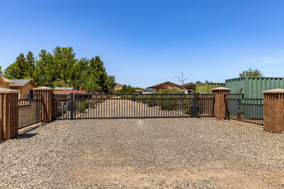 House in Hurricane, Utah, United States 5 - 18072088