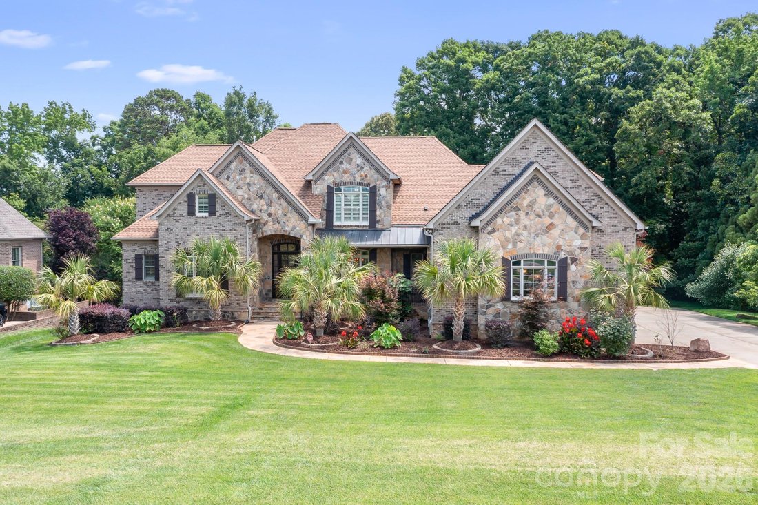 House in Waxhaw, North Carolina, United States 1 - 18072024