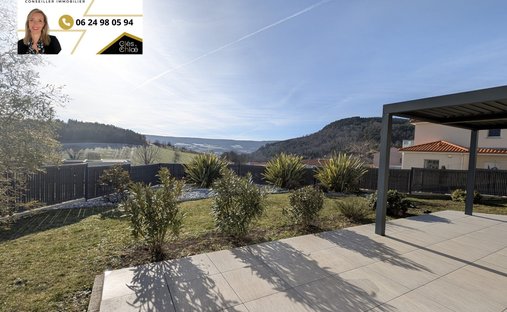 Villa in La Roche-Blanche, Auvergne-Rhône-Alpes, France 1