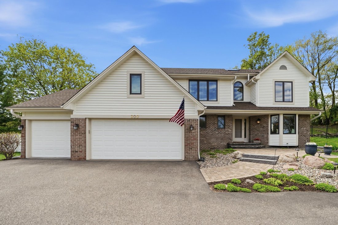 House in Chanhassen, Minnesota, United States 2 - 18079570