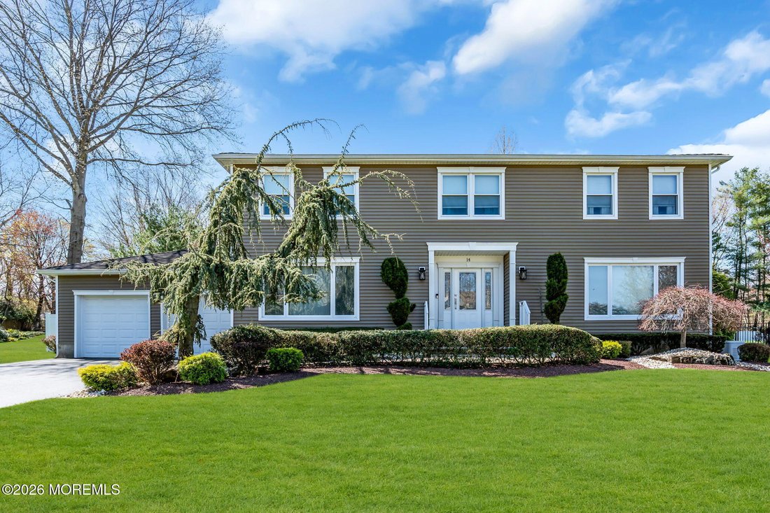 House in Marlboro Township, New Jersey, United States 1 - 18079553