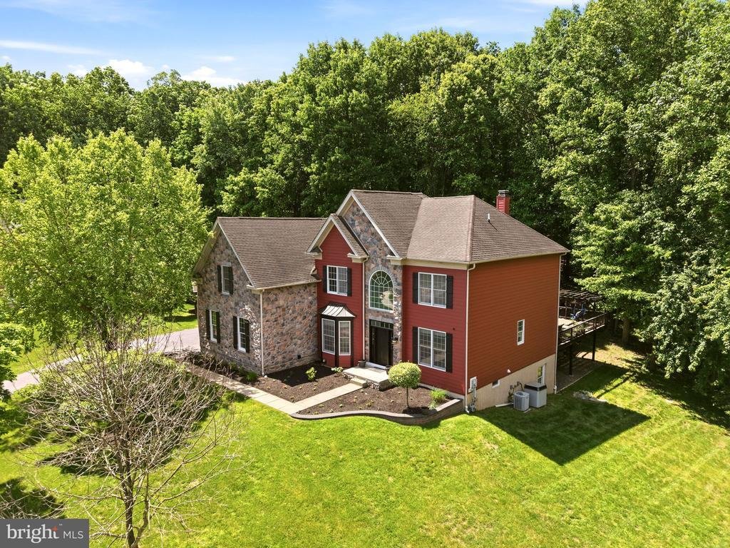 House in Coatesville, Pennsylvania, United States 1 - 18079604