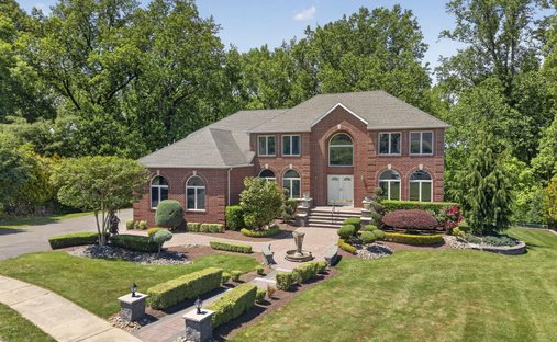 House in Marlboro Township, New Jersey, United States 1