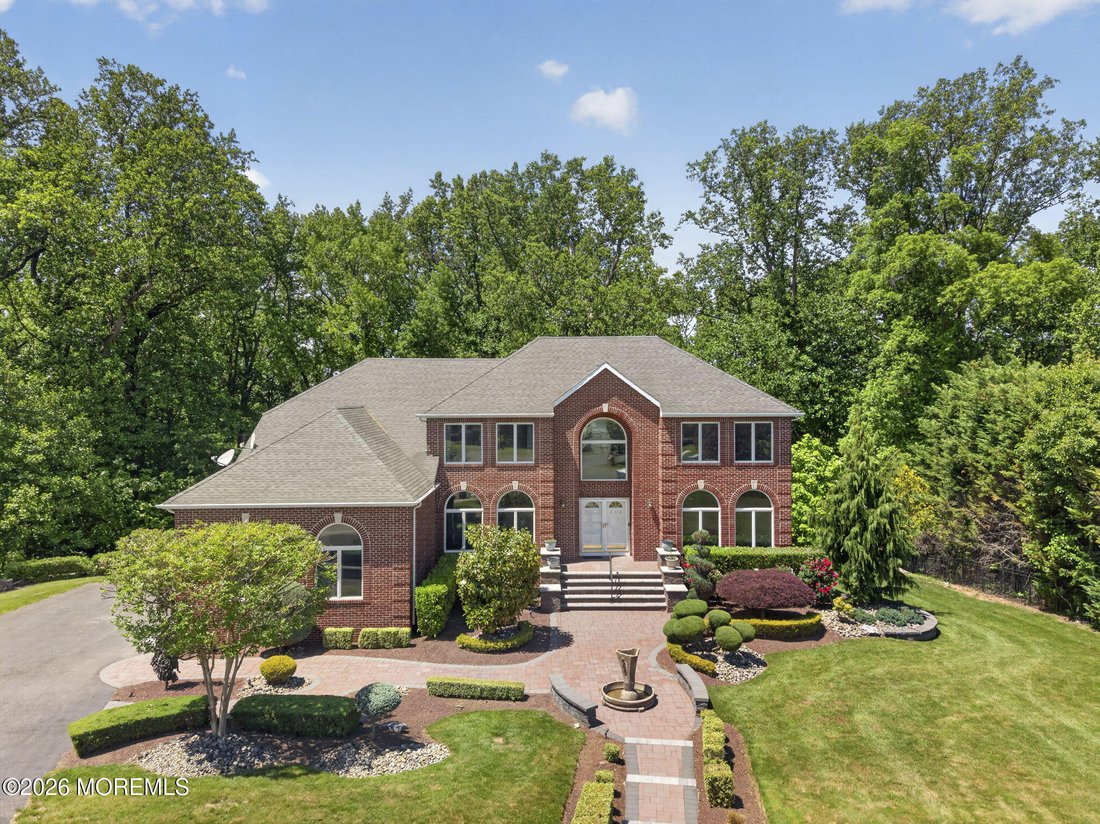 House in Marlboro Township, New Jersey, United States 2 - 18079573