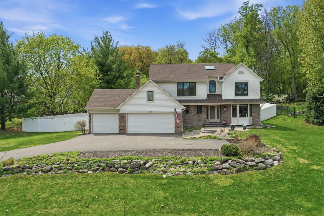 House in Chanhassen, Minnesota, United States 1 - 18079570