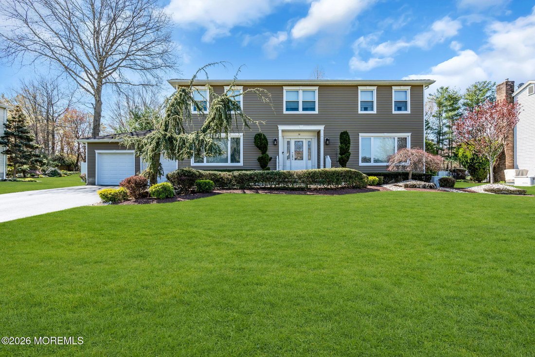 House in Marlboro Township, New Jersey, United States 4 - 18079553