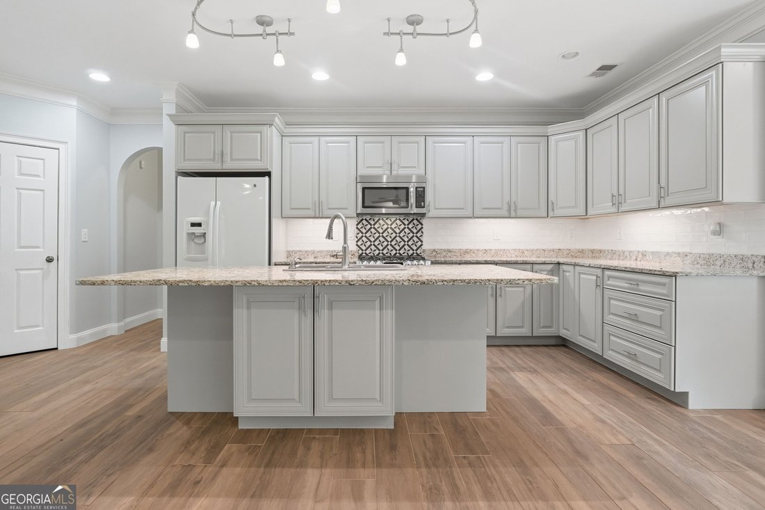 House in Buford, Georgia, United States 3 - 18079724