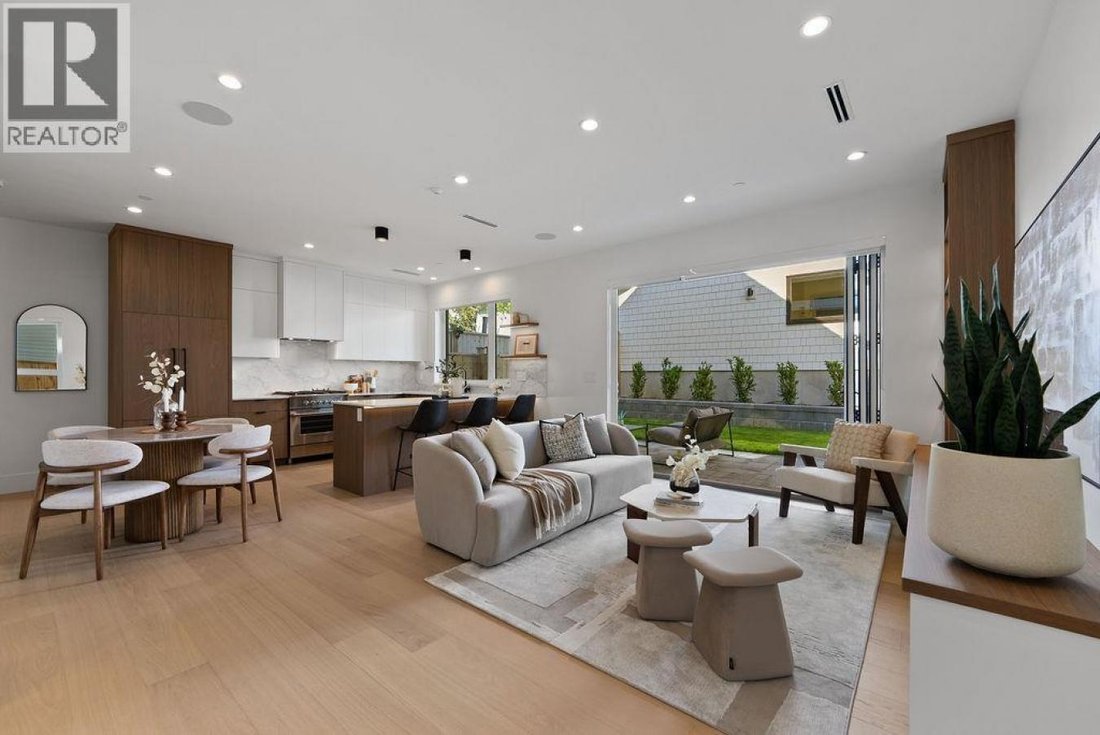 House in Vancouver, British Columbia, Canada 4 - 18079852