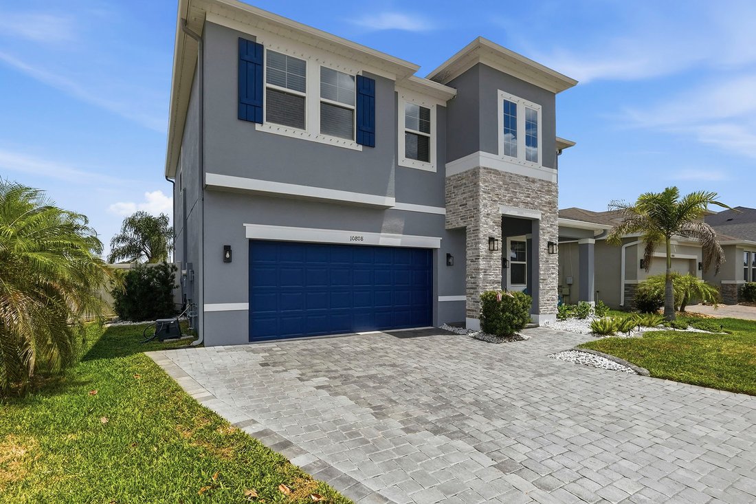 Riverview, Florida, United States 3 - 18079836