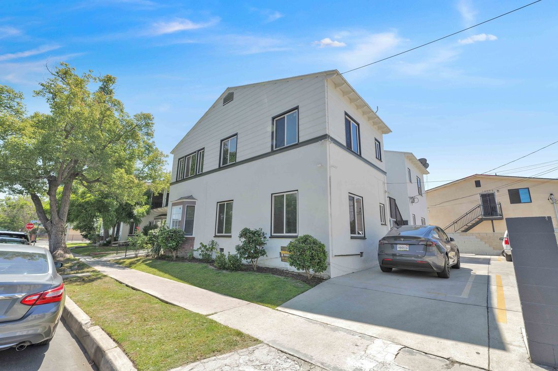 Los Angeles, California, United States 5 - 18079787