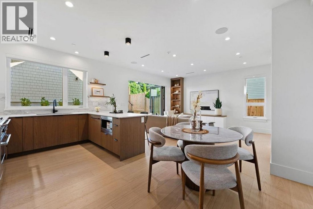 House in Vancouver, British Columbia, Canada 5 - 18079852