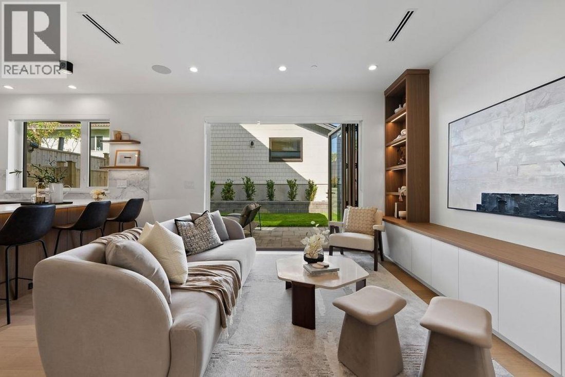 House in Vancouver, British Columbia, Canada 3 - 18079852
