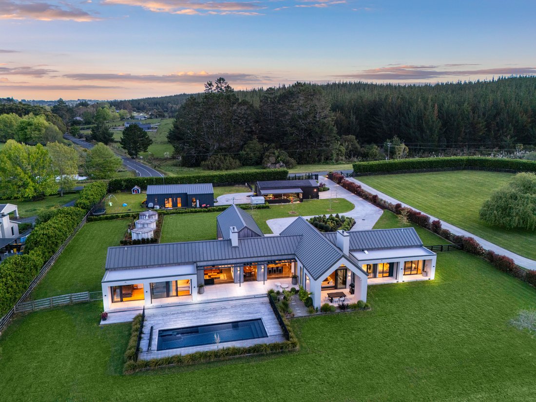 House in Coatesville, Auckland, New Zealand 1 - 18079815
