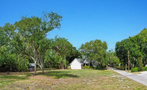 Land in Sarasota, Florida, United States 1