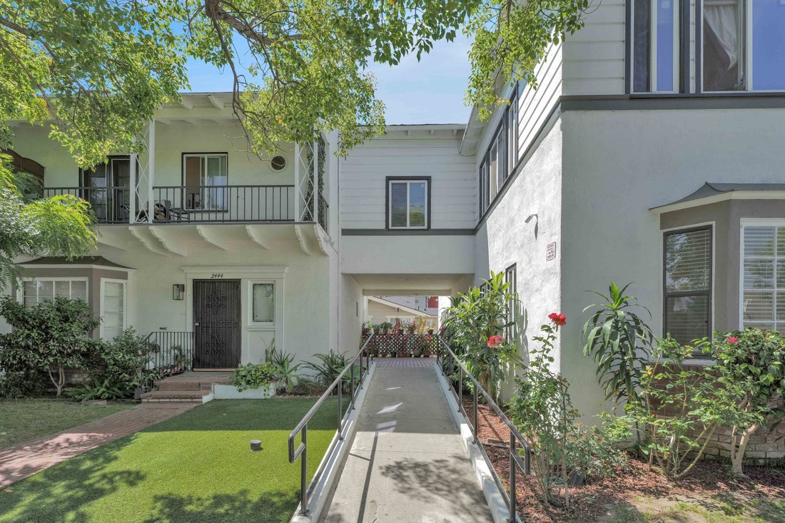 Los Angeles, California, United States 1 - 18079787