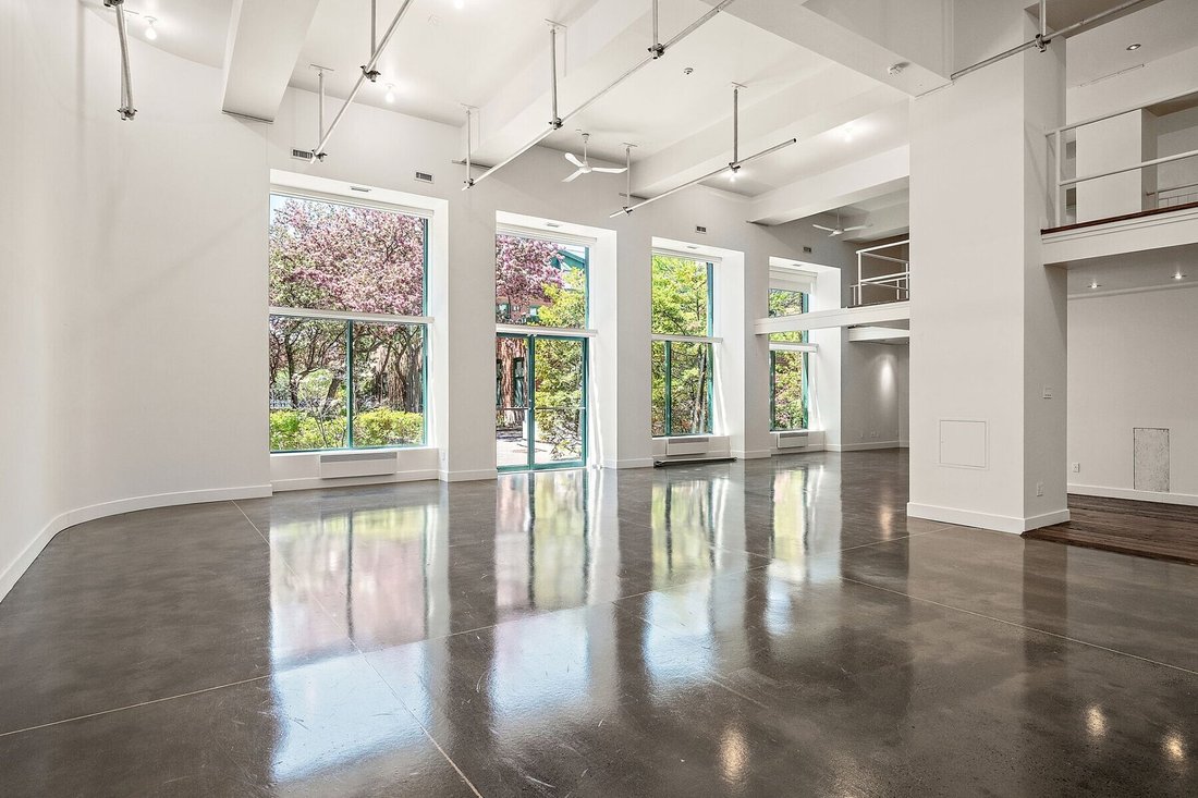 Condo in Montréal, Quebec, Canada 2 - 18079803