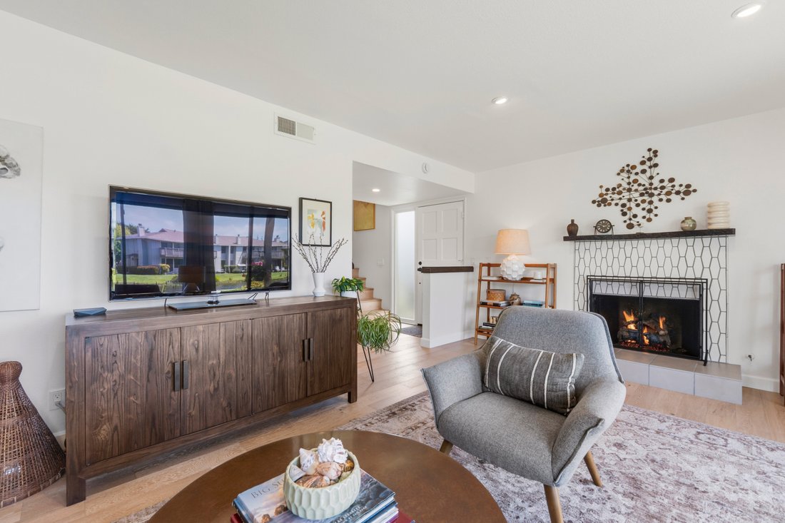 Condo in Carmel-by-the-Sea, California, United States 3 - 18079806