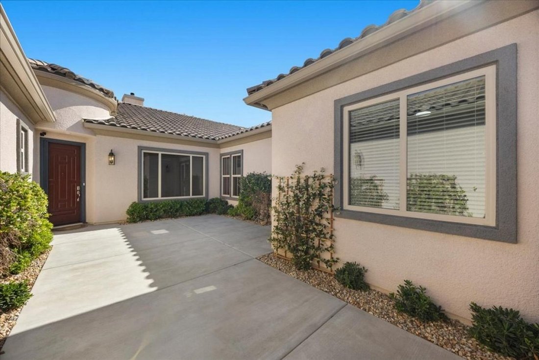 House in Henderson, Nevada, United States 3 - 18079878