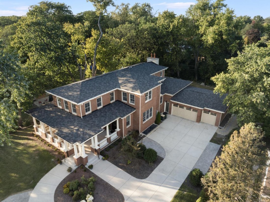 House in Arlington Heights, Illinois, United States 2 - 18079862