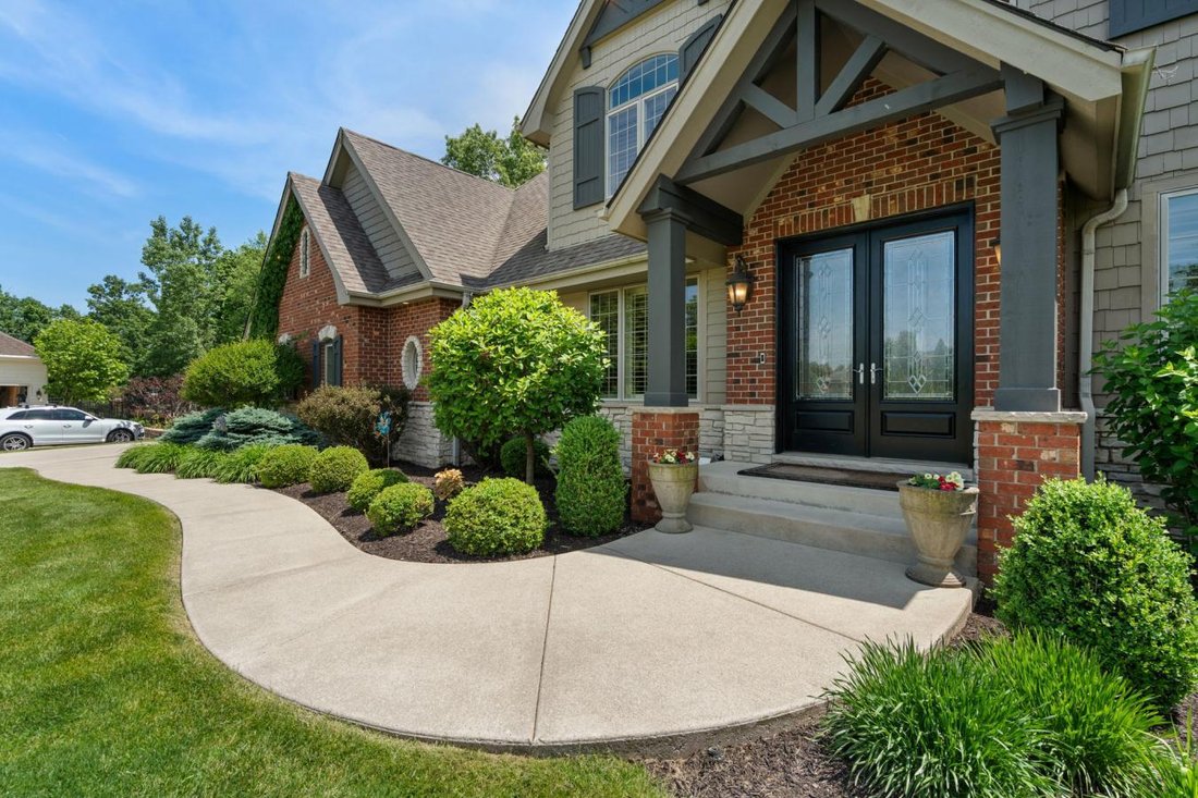 House in Crown Point, Indiana, United States 4 - 18079851
