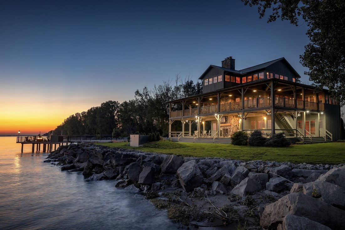 Amherstburg, Ontario, Canada 1 - 18079833