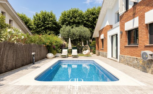 Villa in Canet De Mar, Catalonia, Spain 1