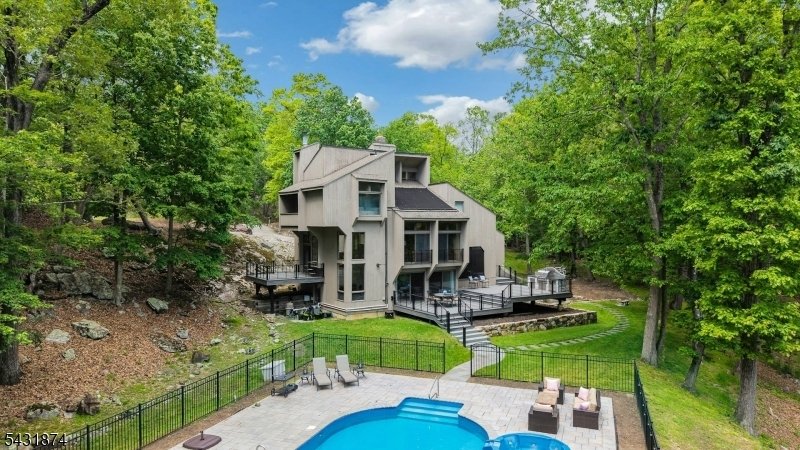 House in Boonton, New Jersey, United States 3 - 18080009