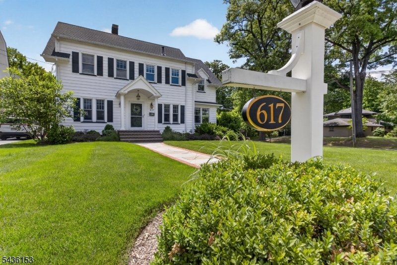 House in Westfield, New Jersey, United States 1 - 18080013