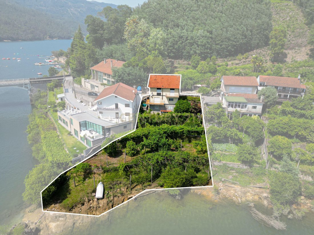 Villa in Vilar da Veiga, Braga, Portugal 2 - 17329676